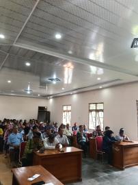 PEMBAGIAN BINGKISAN IDUL FITRI DAN SOSIALISASI INTERNET DI KALURAHAN KELOR