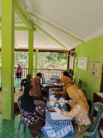 PELAKSANAAN POSYANDU LANSIA KANTHIL PADUKUHAN KARANGAYU BERLANGSUNG LANCAR